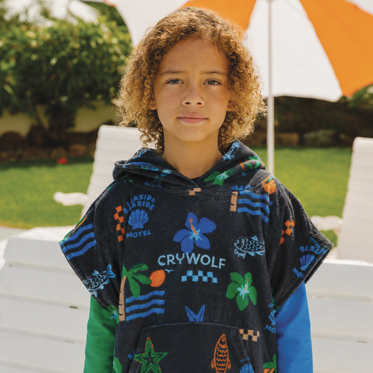 Crywolf Hooded Towel - Seaside Motel
