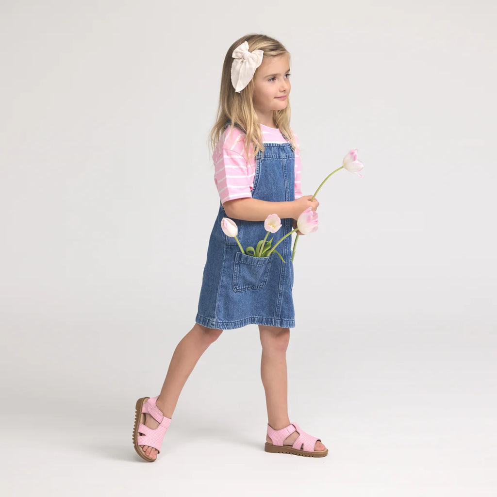 Pretty Brave Cleo Candy Picnic