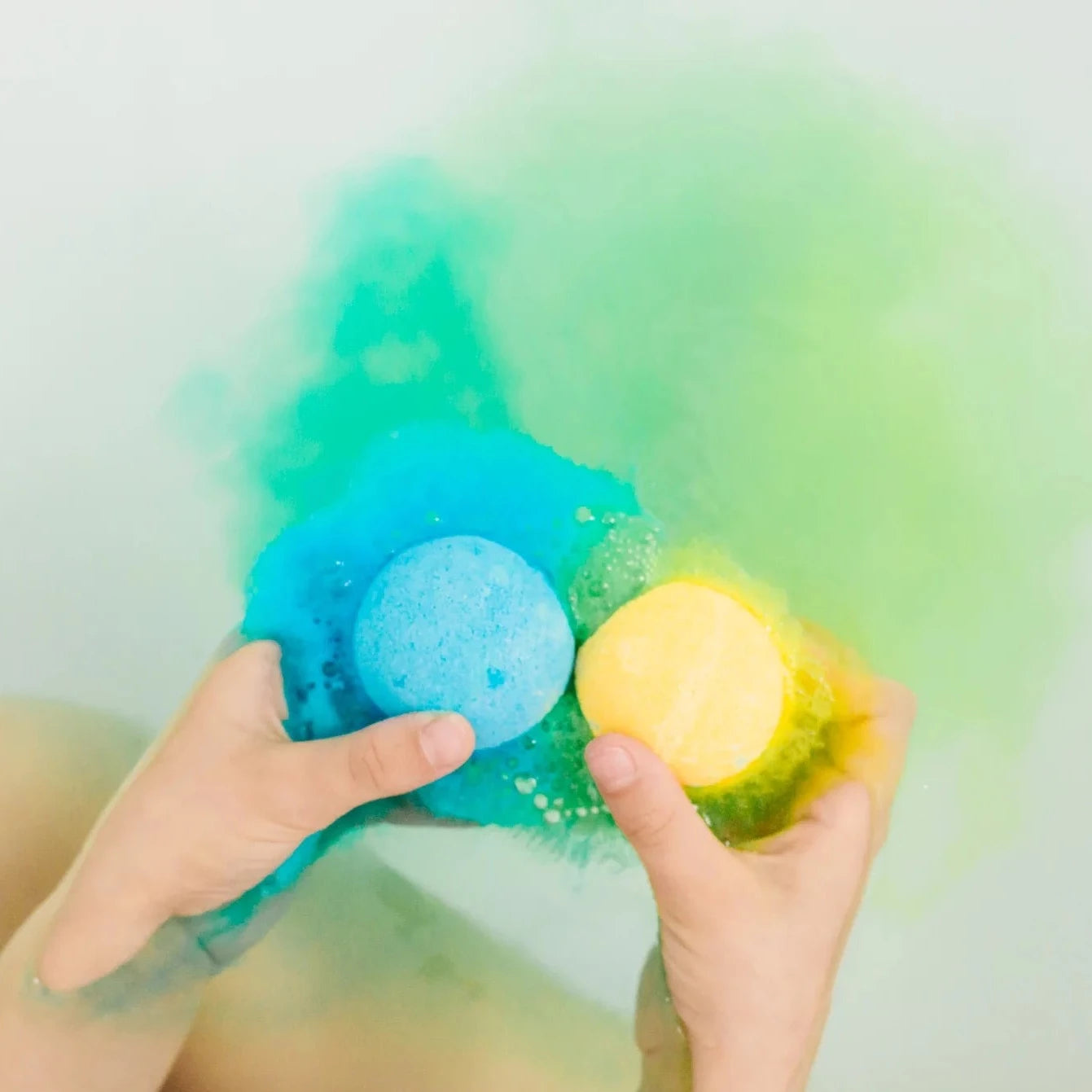 bath buddies bath bomb