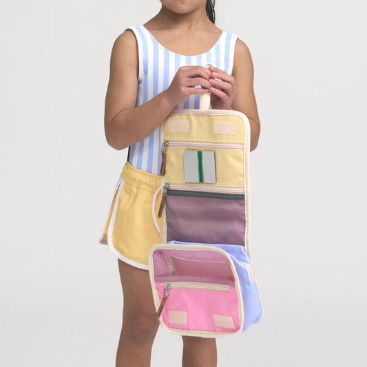 Crywolf Hanging Toiletry Bag