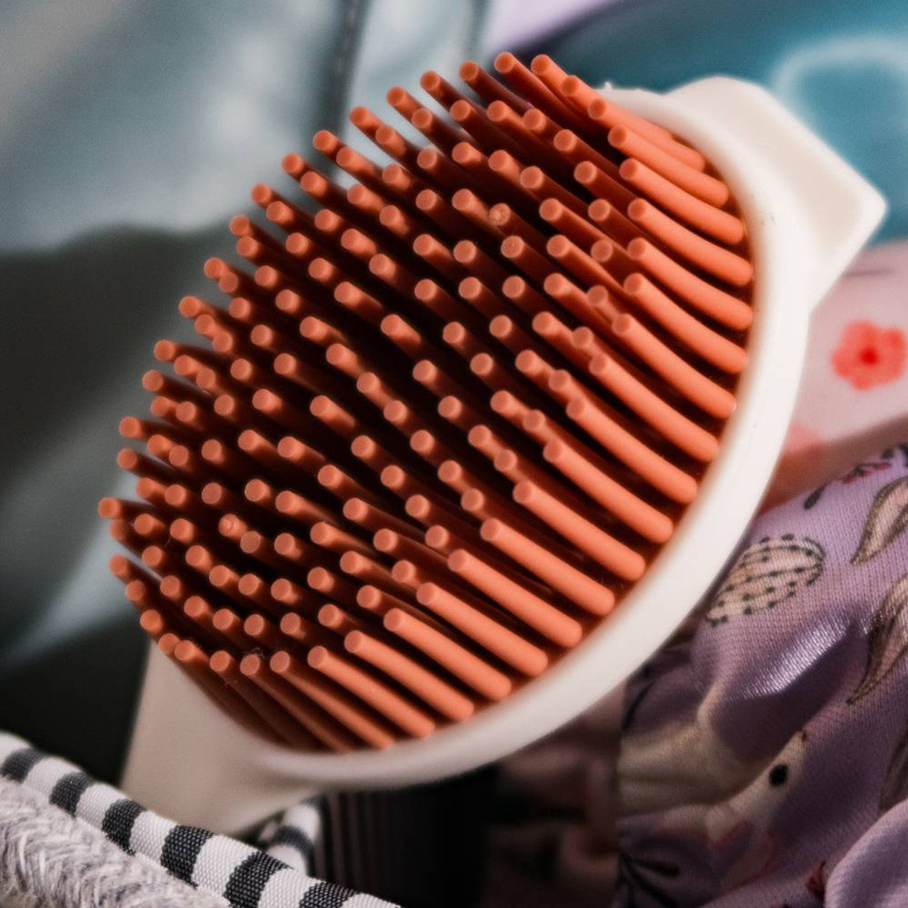 nestling silicone nappy brush