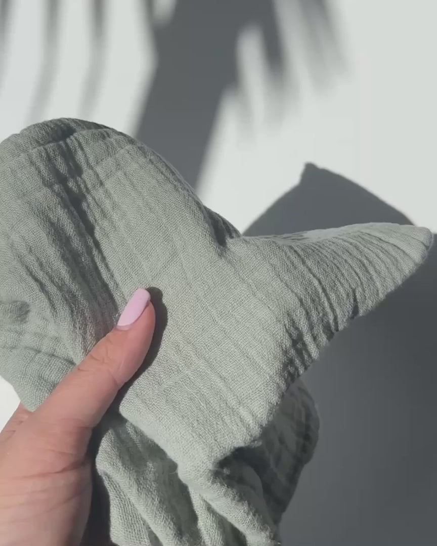 video of babu soft muslin wash cloths